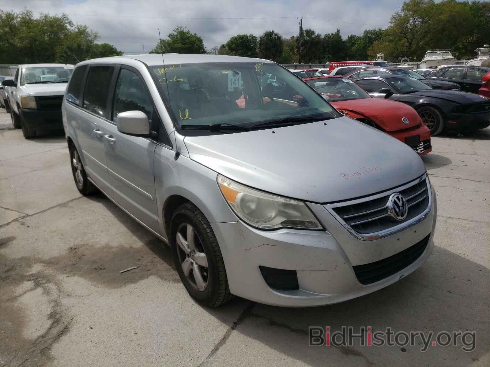 Фотография 2V4RW3D10AR305957 - VOLKSWAGEN ROUTAN 2010