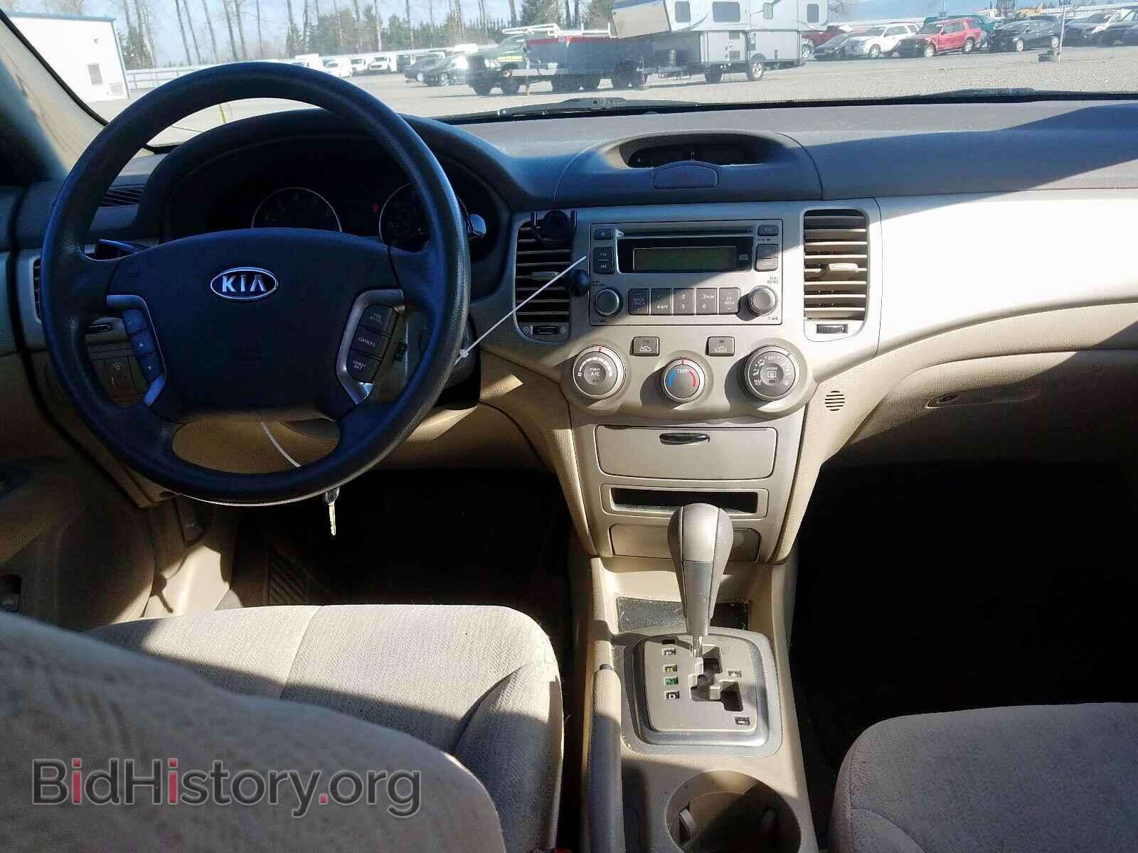 2007 KIA OPTIMA - VIN: KNAGE123375143757 - Фото 9