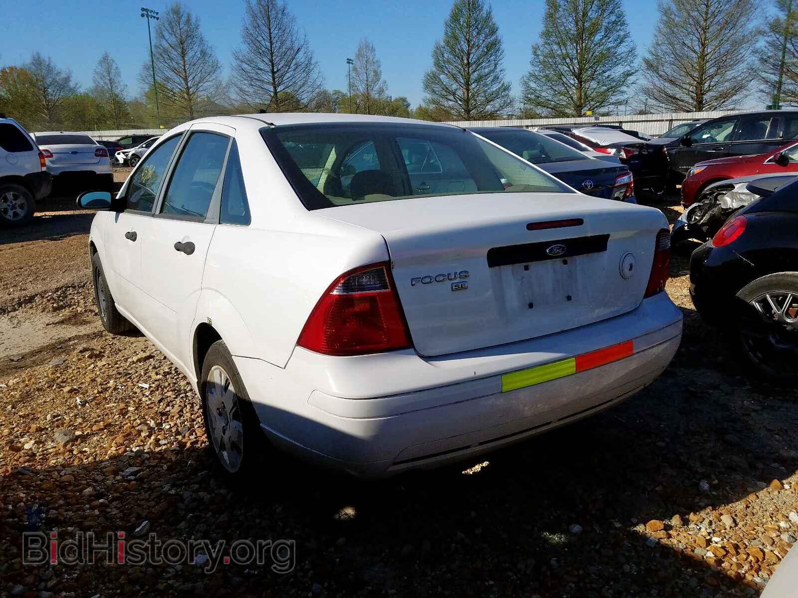 2007 FORD FOCUS - VIN: 1FAHP34N87W323215 - Фото 3
