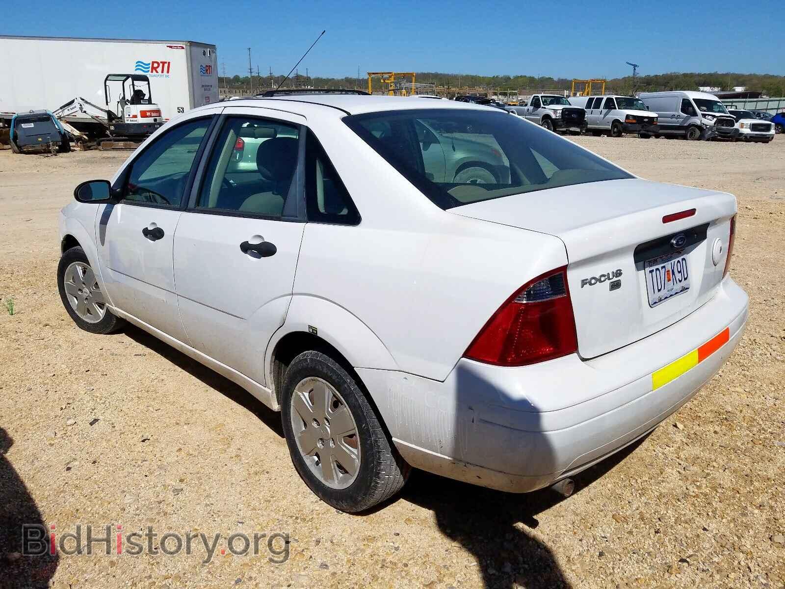 2007 FORD FOCUS - VIN: 1FAHP34N87W294119 - Фото 3