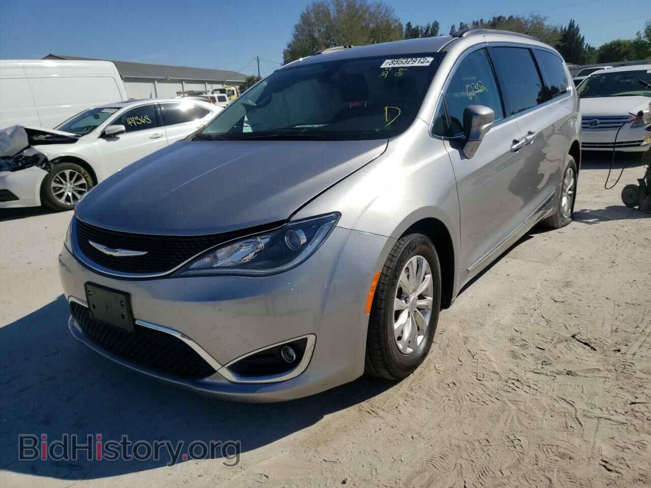 2017 CHRYSLER PACIFICA - VIN: 2C4RC1BG1HR516951 - Фото 2