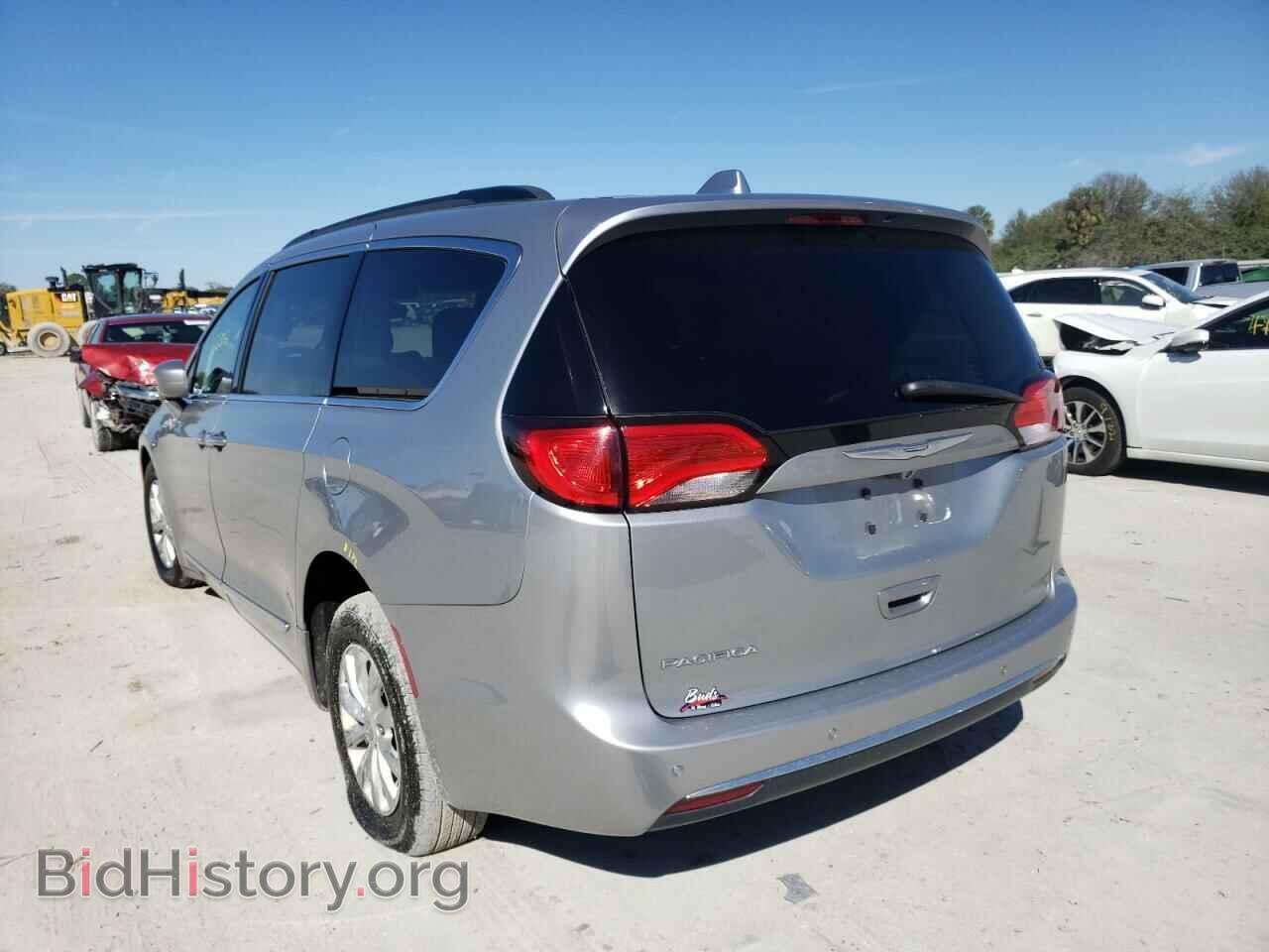 2017 CHRYSLER PACIFICA - VIN: 2C4RC1BG1HR516951 - Фото 3