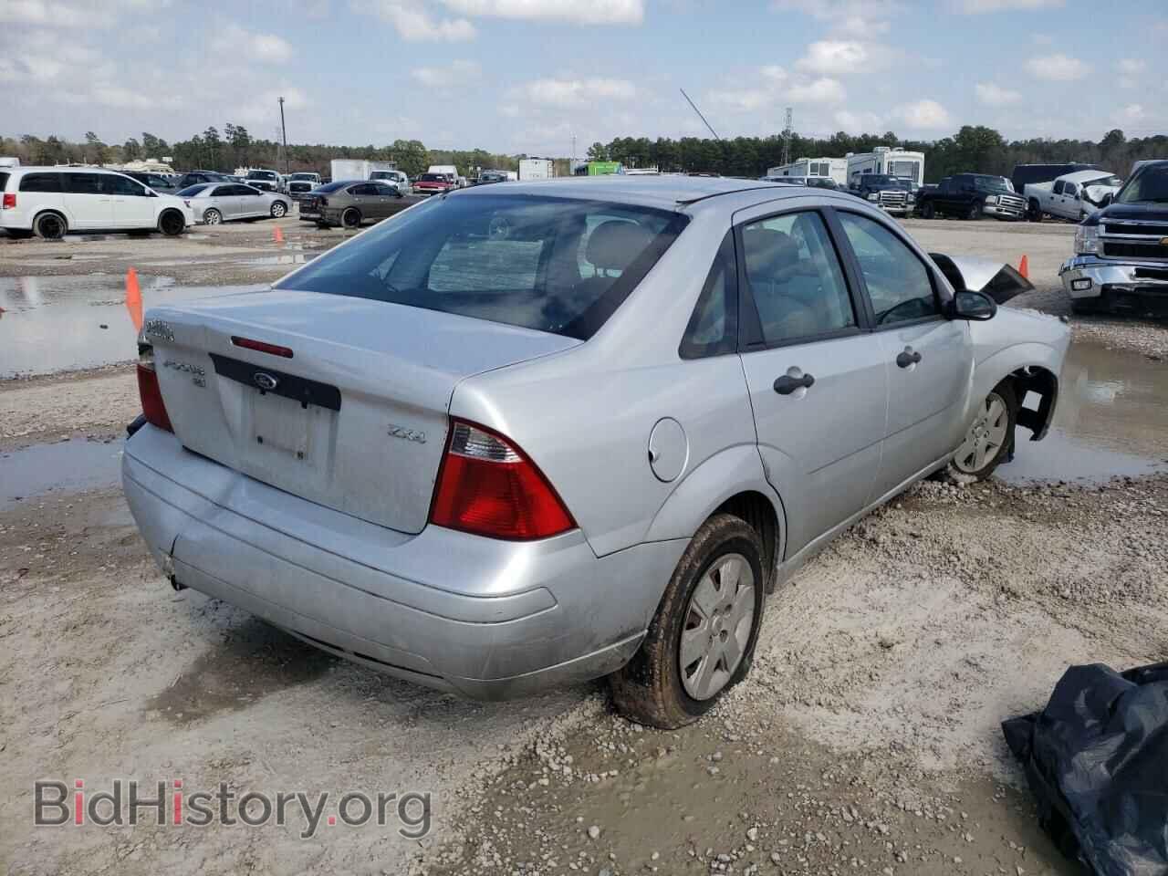 2006 FORD FOCUS - VIN: 1FAFP34N76W229719 - Фото 4