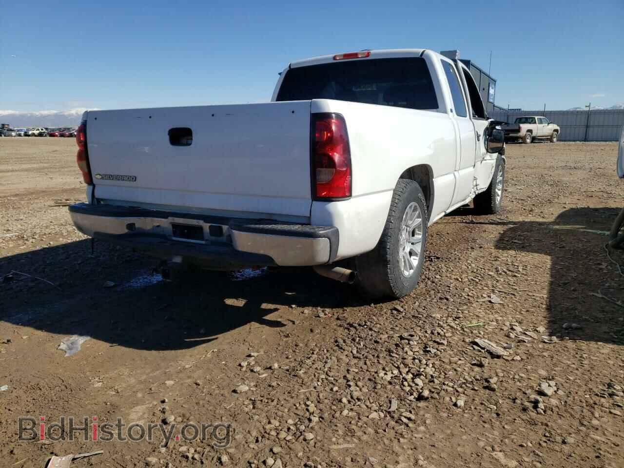 2006 CHEVROLET SILVERADO - VIN: 2GCEC19V761104399 - Фото 4
