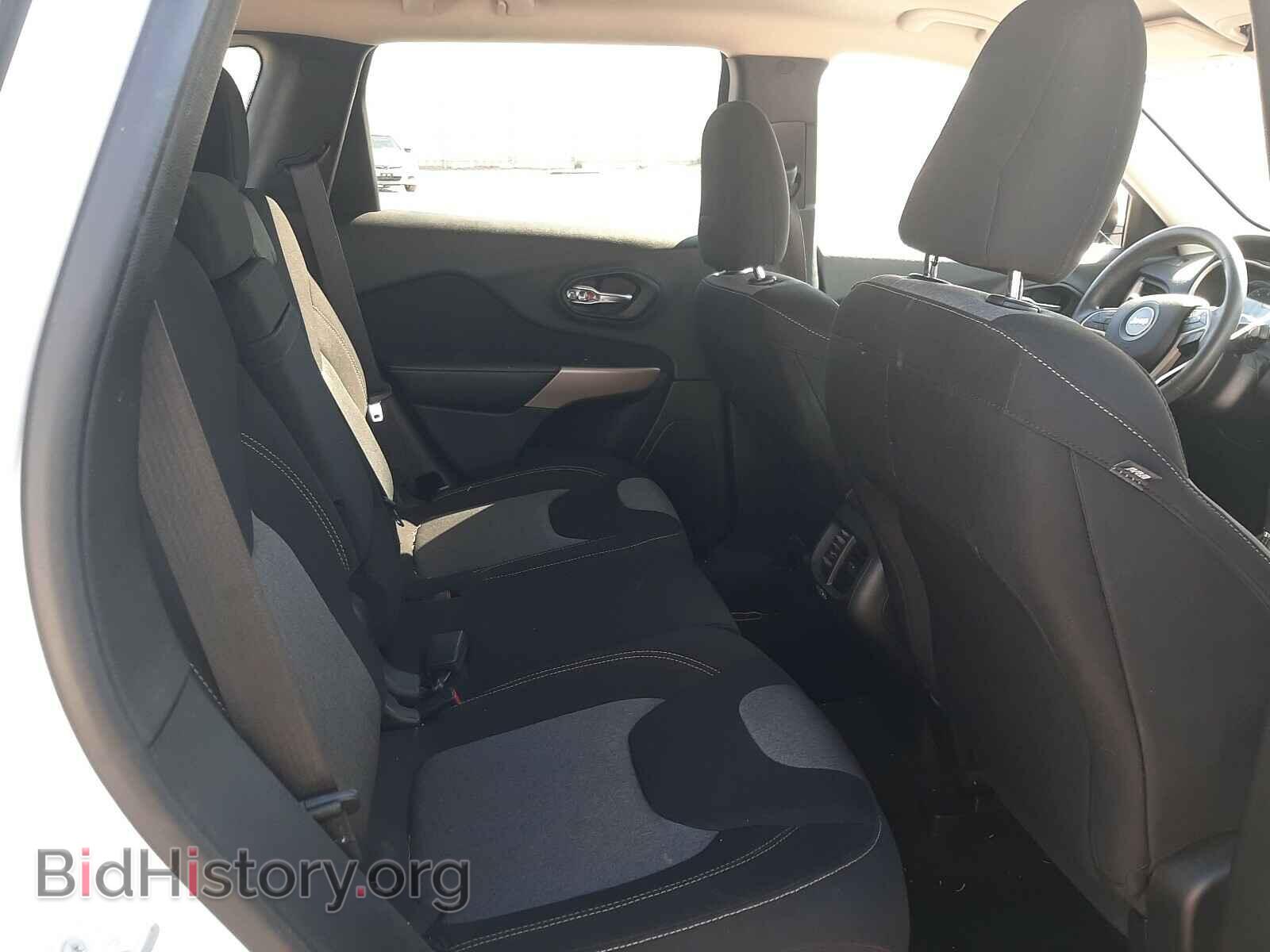 2018 JEEP CHEROKEE - VIN: 1C4PJLCB2JD565225 - Фото 6