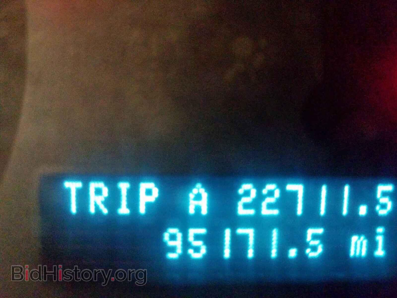 2011 FORD ESCAPE - VIN: 1FMCU0DG3BKC70352 - Фото 8