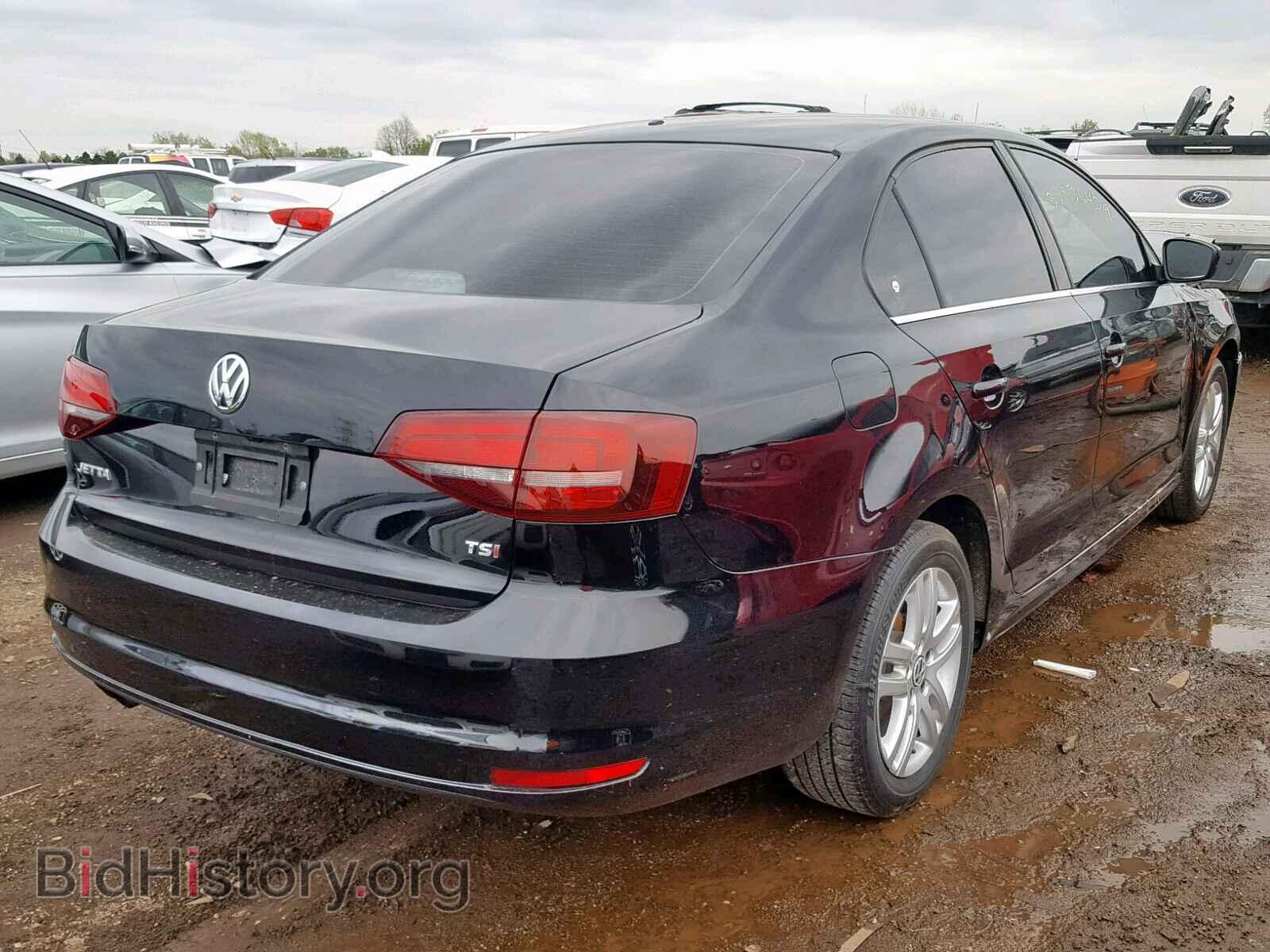 2017 VOLKSWAGEN JETTA - VIN: 3VW2B7AJ8HM251180 - Фото 4