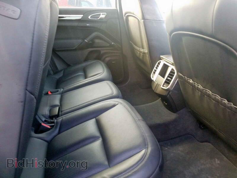 2016 Porsche CAYENNE (VIN WP1AB2A2XGLA92204) — фото 6 из 10