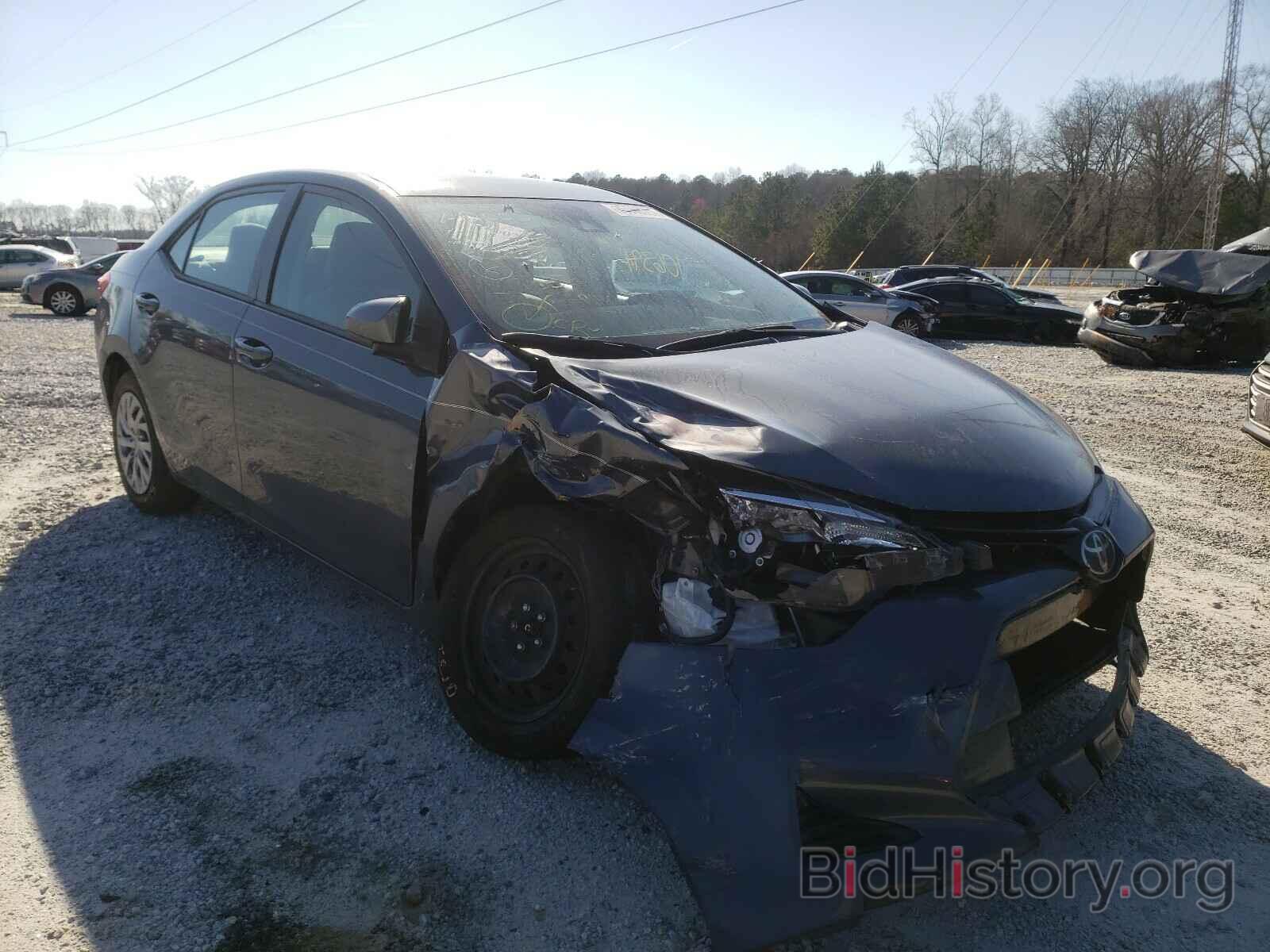 Photo 5YFBURHE3HP652002 - TOYOTA COROLLA 2017