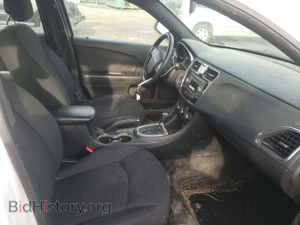 2012 CHRYSLER 200 - VIN: 1C3CCBAB2CN282010 - Фото 5