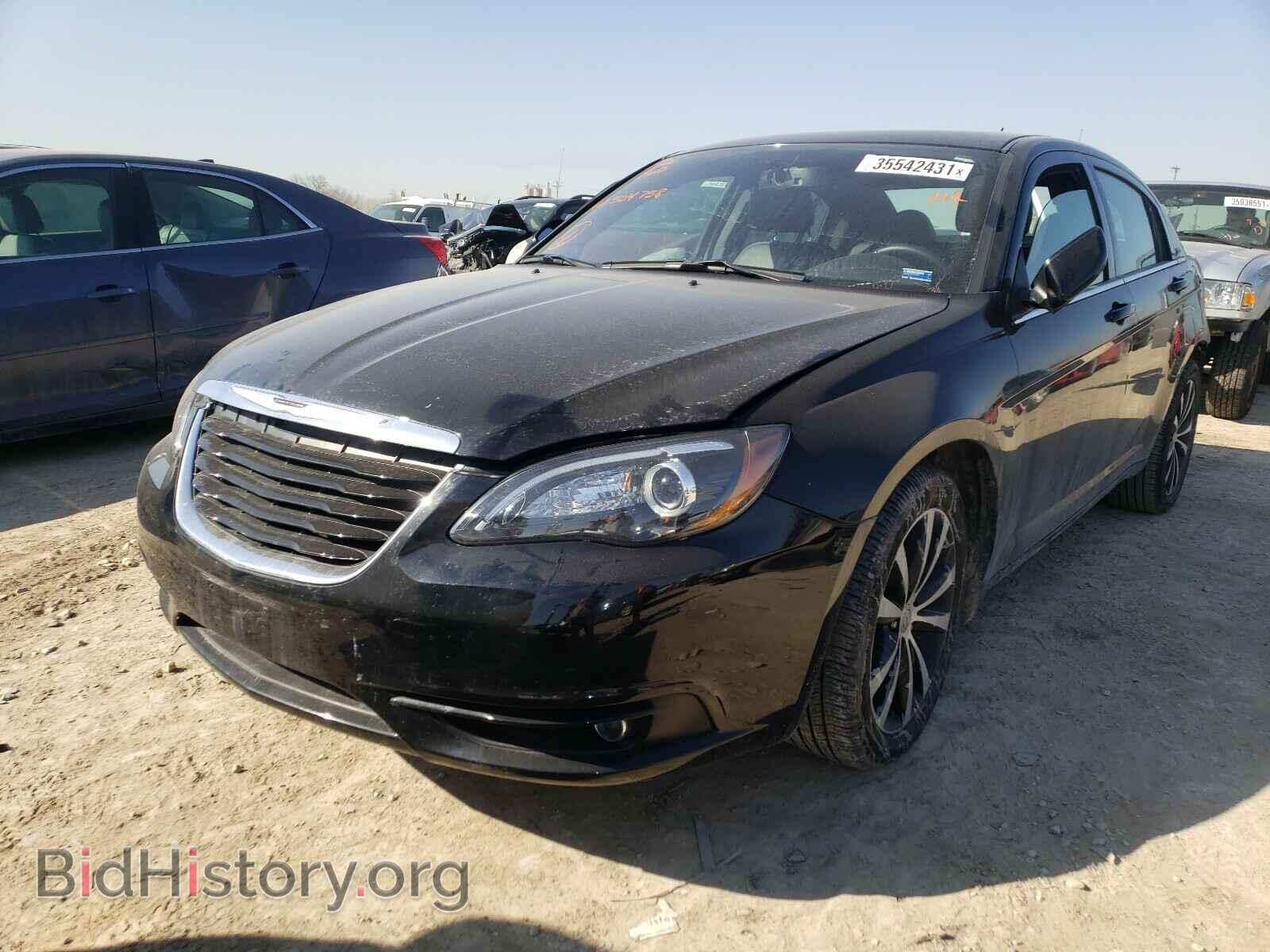 2013 CHRYSLER 200 - VIN: 1C3CCBCG5DN504758 - Фото 2