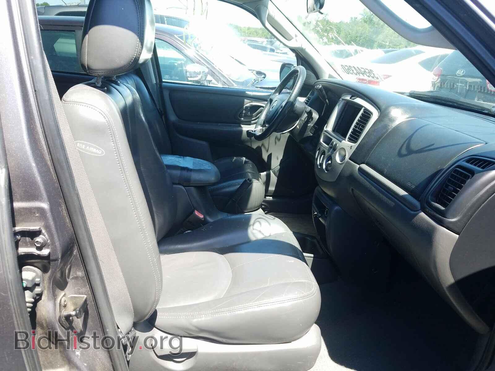 2004 MAZDA TRIBUTE - VIN: 4F2CZ06124KM02891 - Фото 5