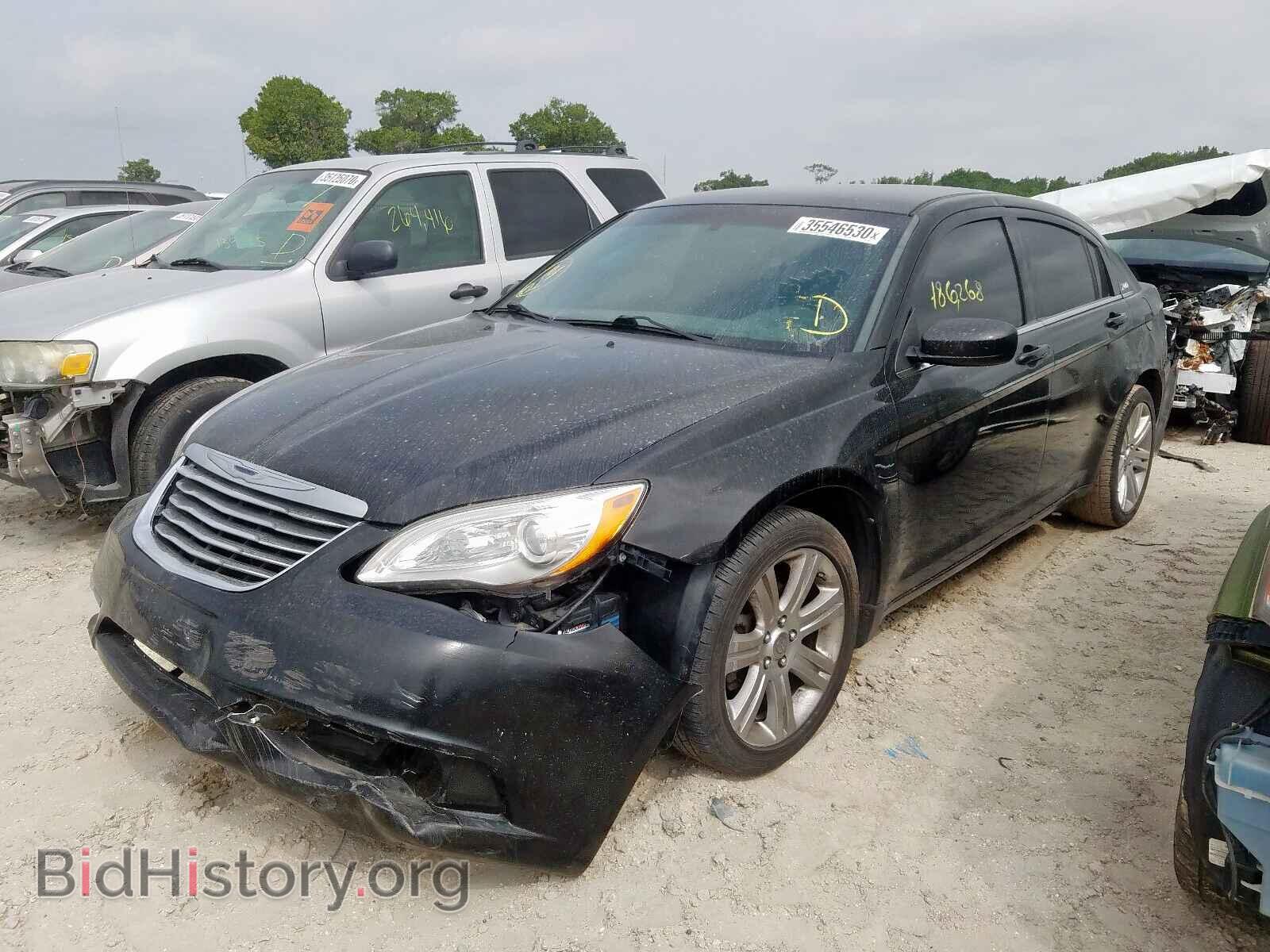 2013 CHRYSLER 200 - VIN: 1C3CCBBBXDN735953 - Фото 2