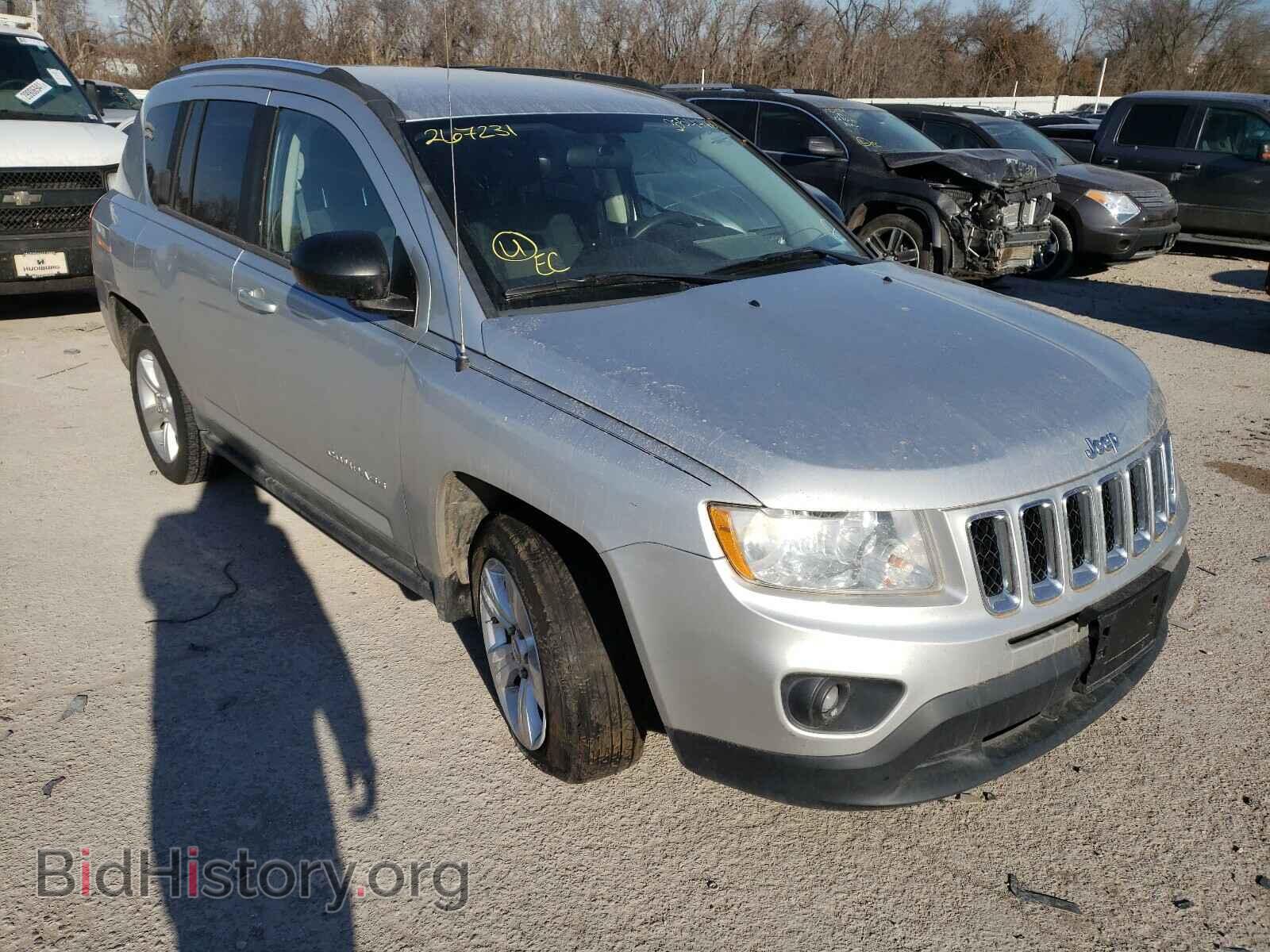 Фотография 1J4NT1FA2BD267231 - JEEP COMPASS 2011