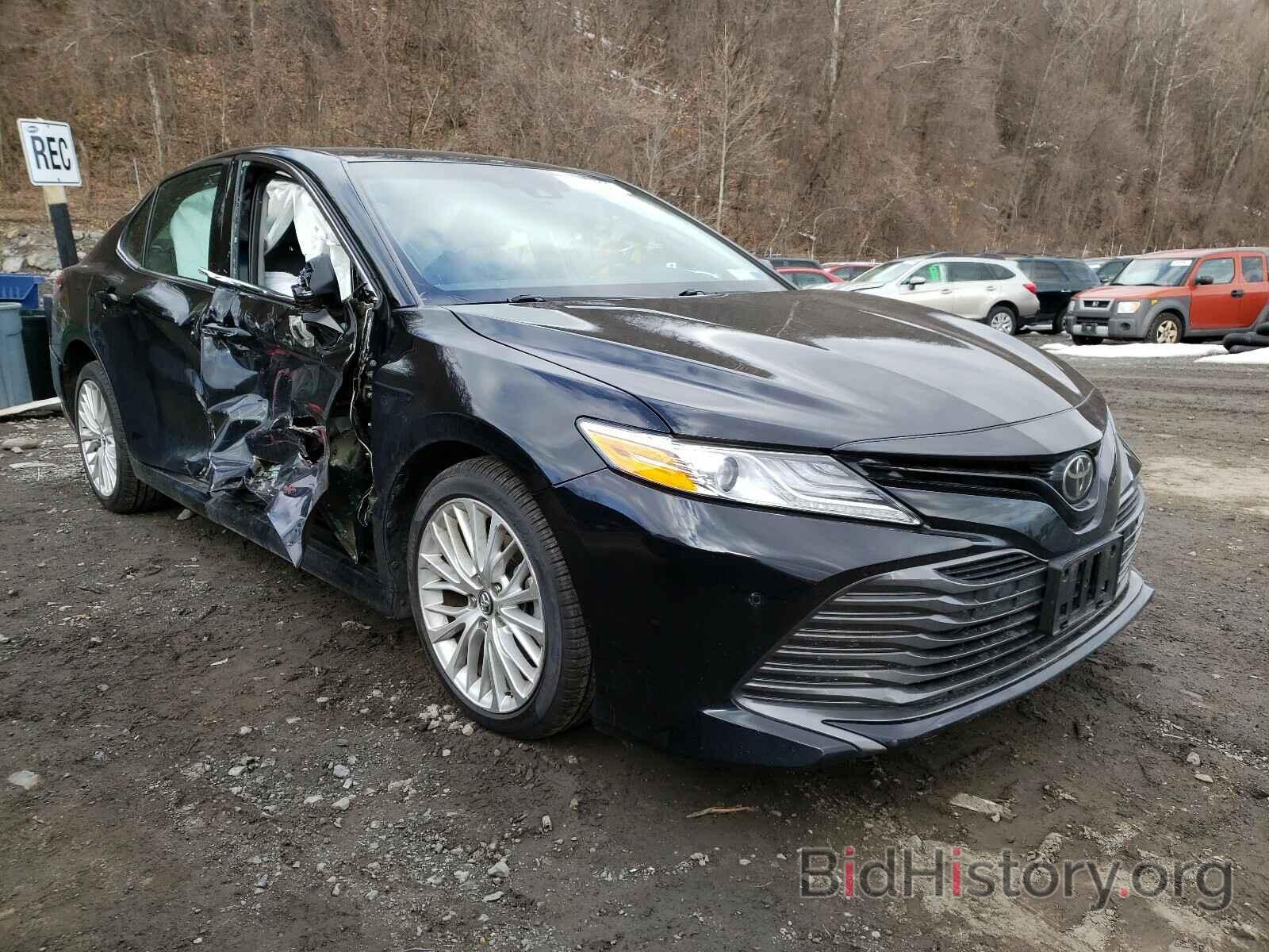 Photo 4T1B11HK8JU512032 - TOYOTA CAMRY 2018