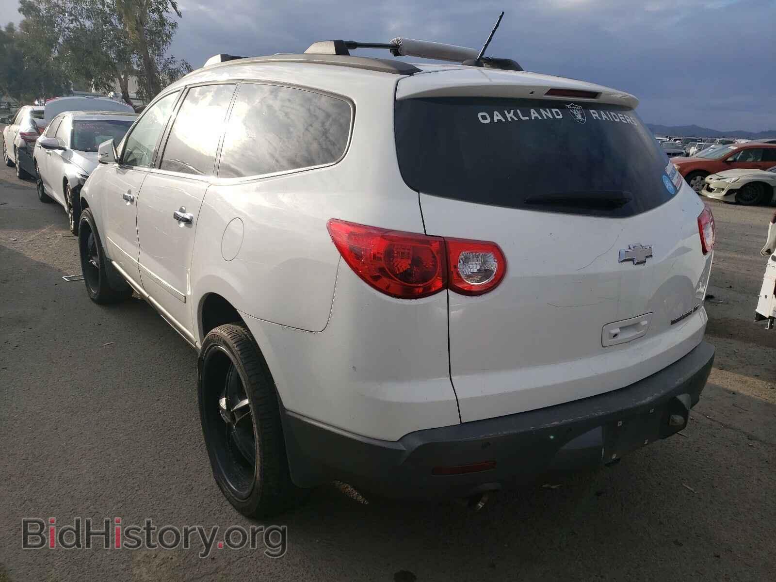 2012 CHEVROLET TRAVERSE - VIN: 1GNKRLED7CJ305478 - Фото 3