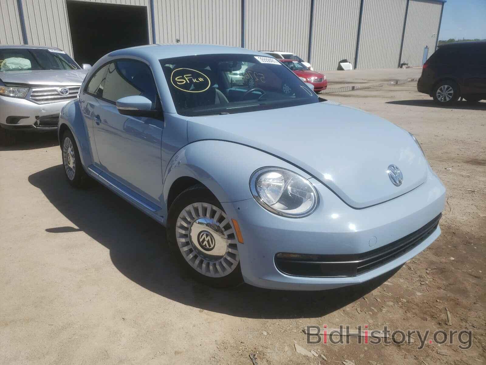 Photo 3VWJX7AT8DM669876 - VOLKSWAGEN BEETLE 2013