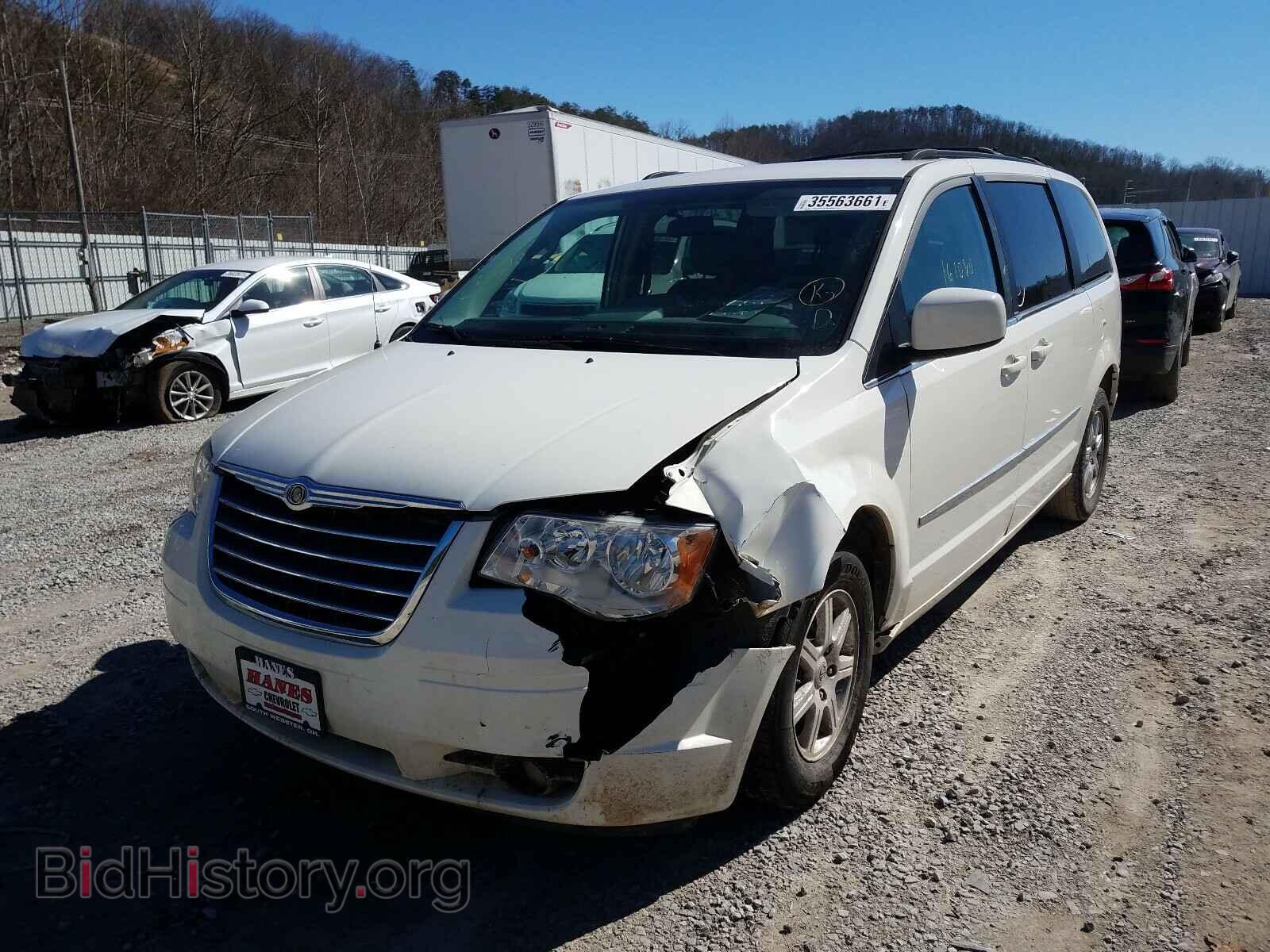 2010 CHRYSLER MINIVAN - VIN: 2A4RR5D16AR235324 - Photo 2