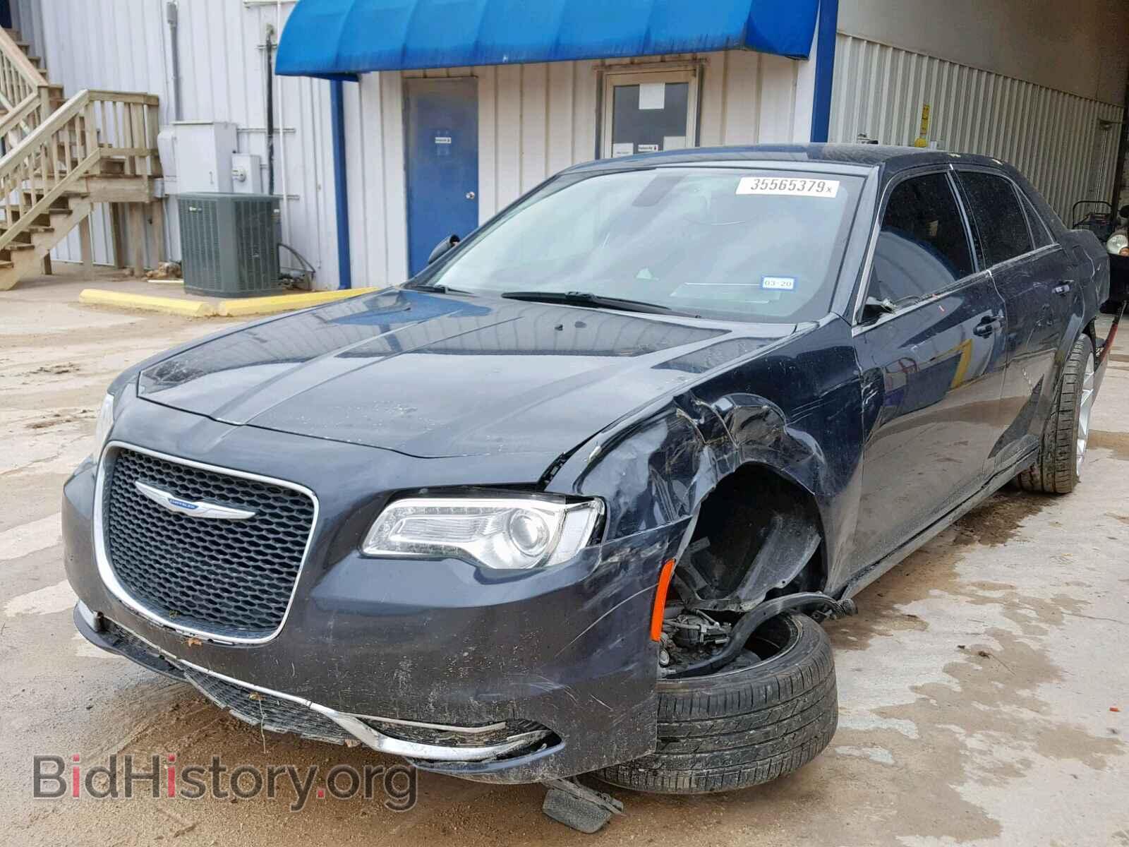 2017 CHRYSLER 300 - VIN: 2C3CCAAGXHH570427 - Фото 2