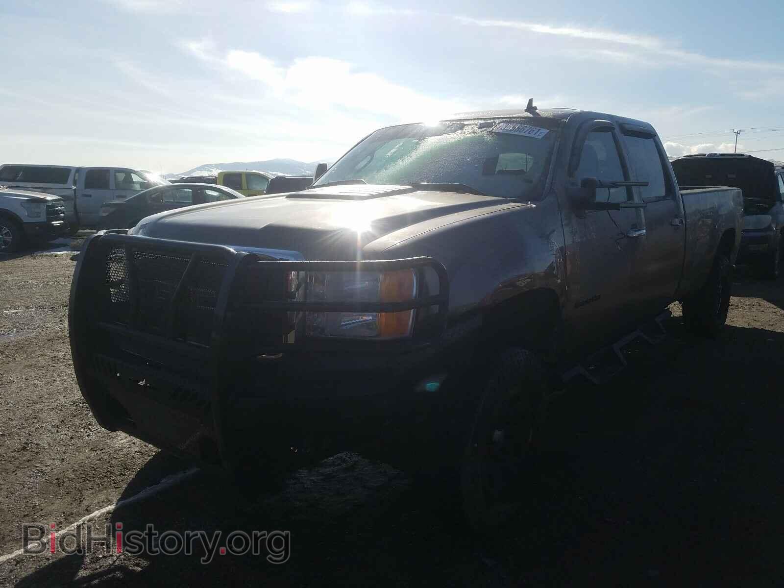 2011 GMC SIERRA - VIN: 1GT121C83BF195047 - Фото 2