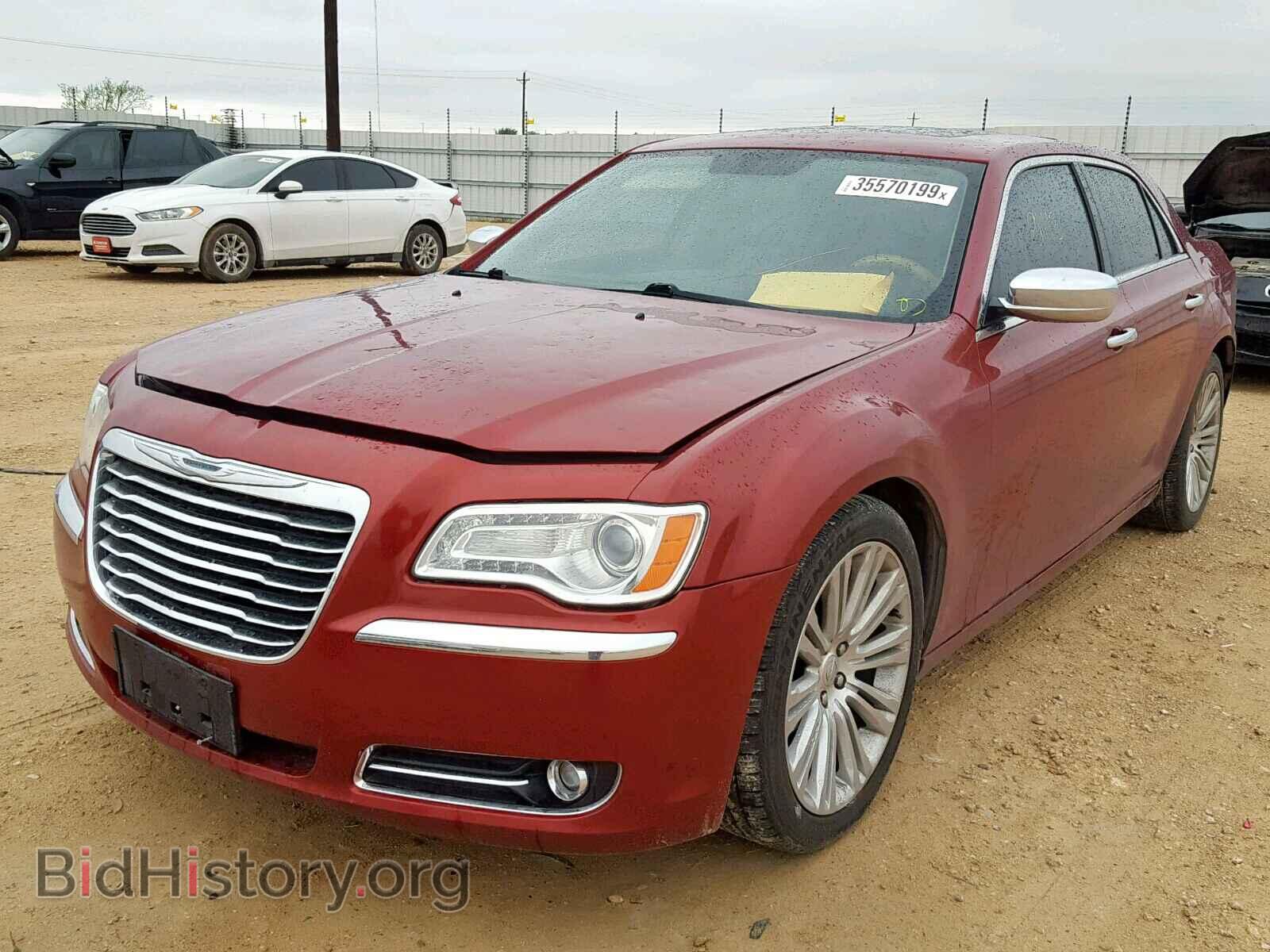 2013 CHRYSLER 300 - VIN: 2C3CCAET3DH618495 - Фото 2