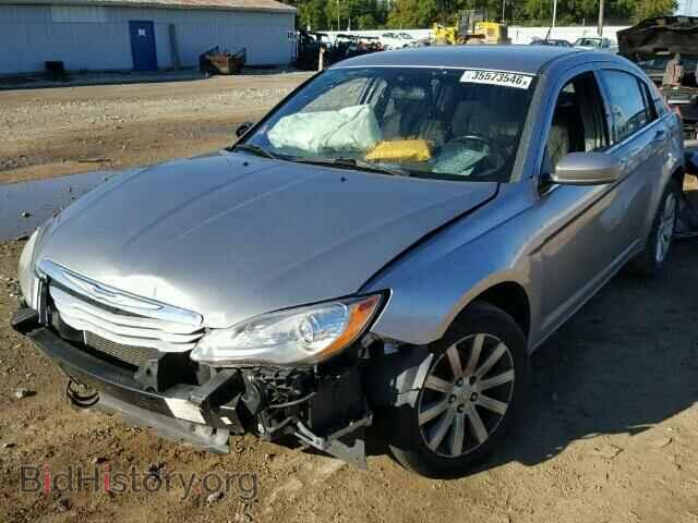 2013 CHRYSLER 200 - VIN: 1C3CCBBB8DN601457 - Фото 2