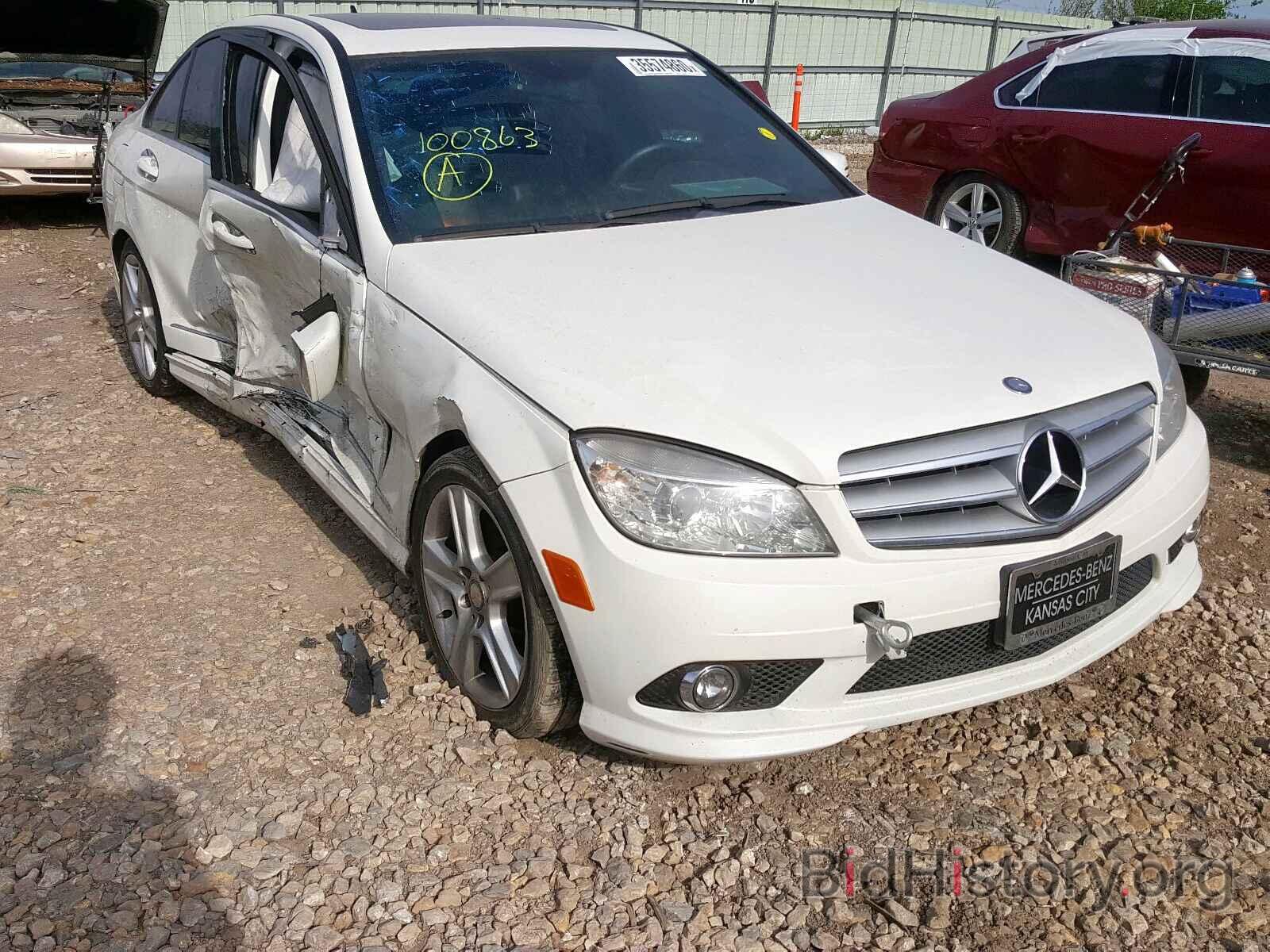 Photo WDDGF8BBXAR100863 - MERCEDES-BENZ C CLASS 2010