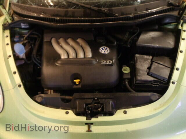 2000 VOLKSWAGEN BEETLE - VIN: 3VWCA21C9YM422367 - Фото 7