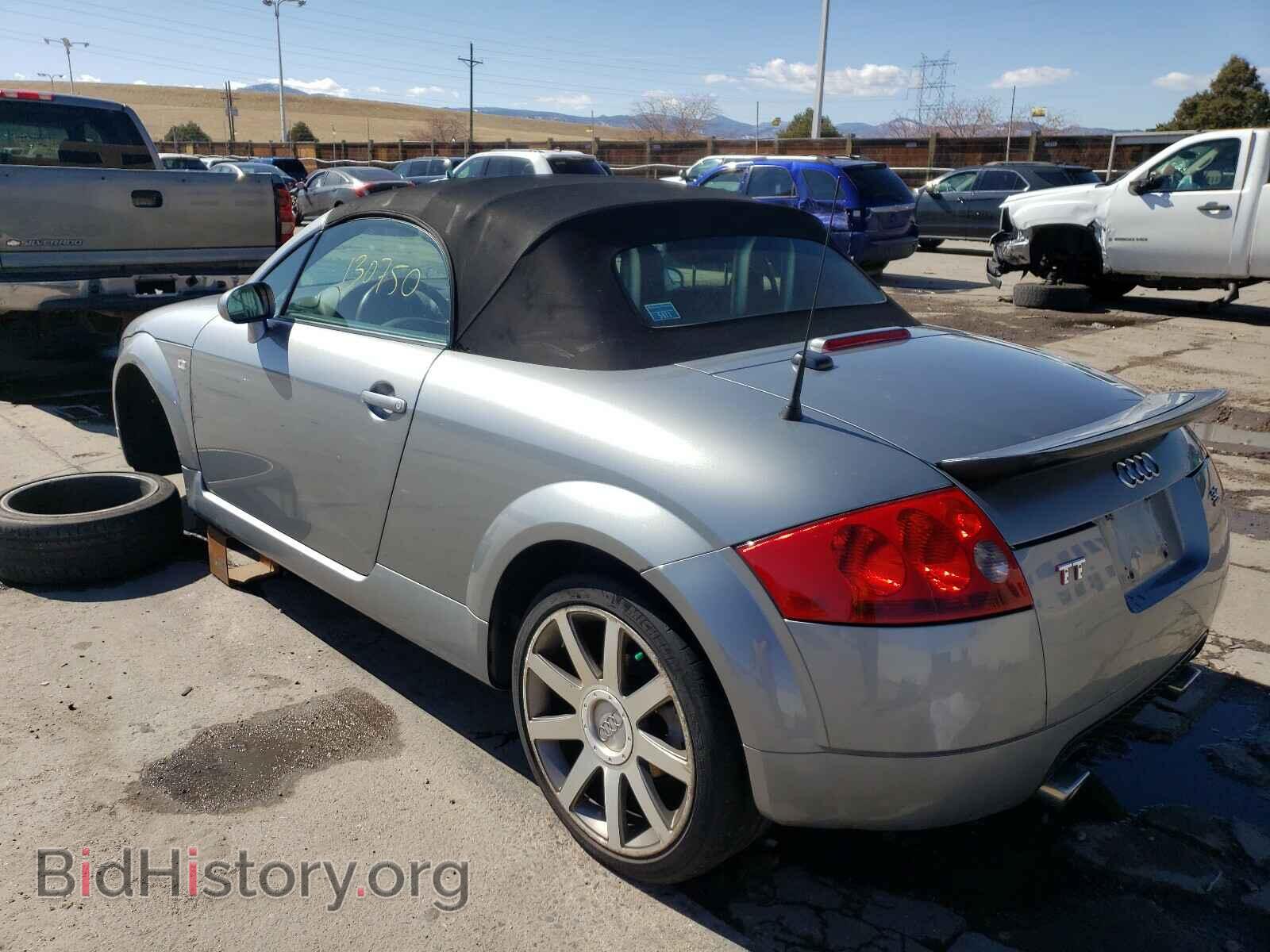 2006 AUDI TT - VIN: TRURD28N061009832 - Фото 3
