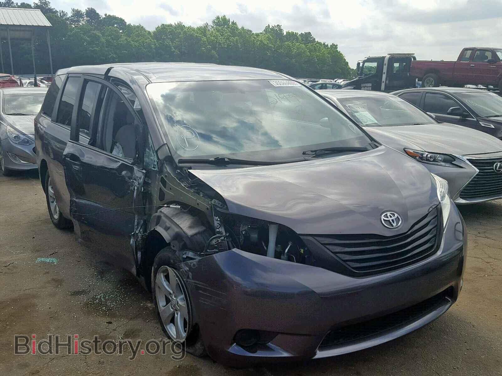 Photo 5TDKA3DC8CS014984 - TOYOTA SIENNA BAS 2012