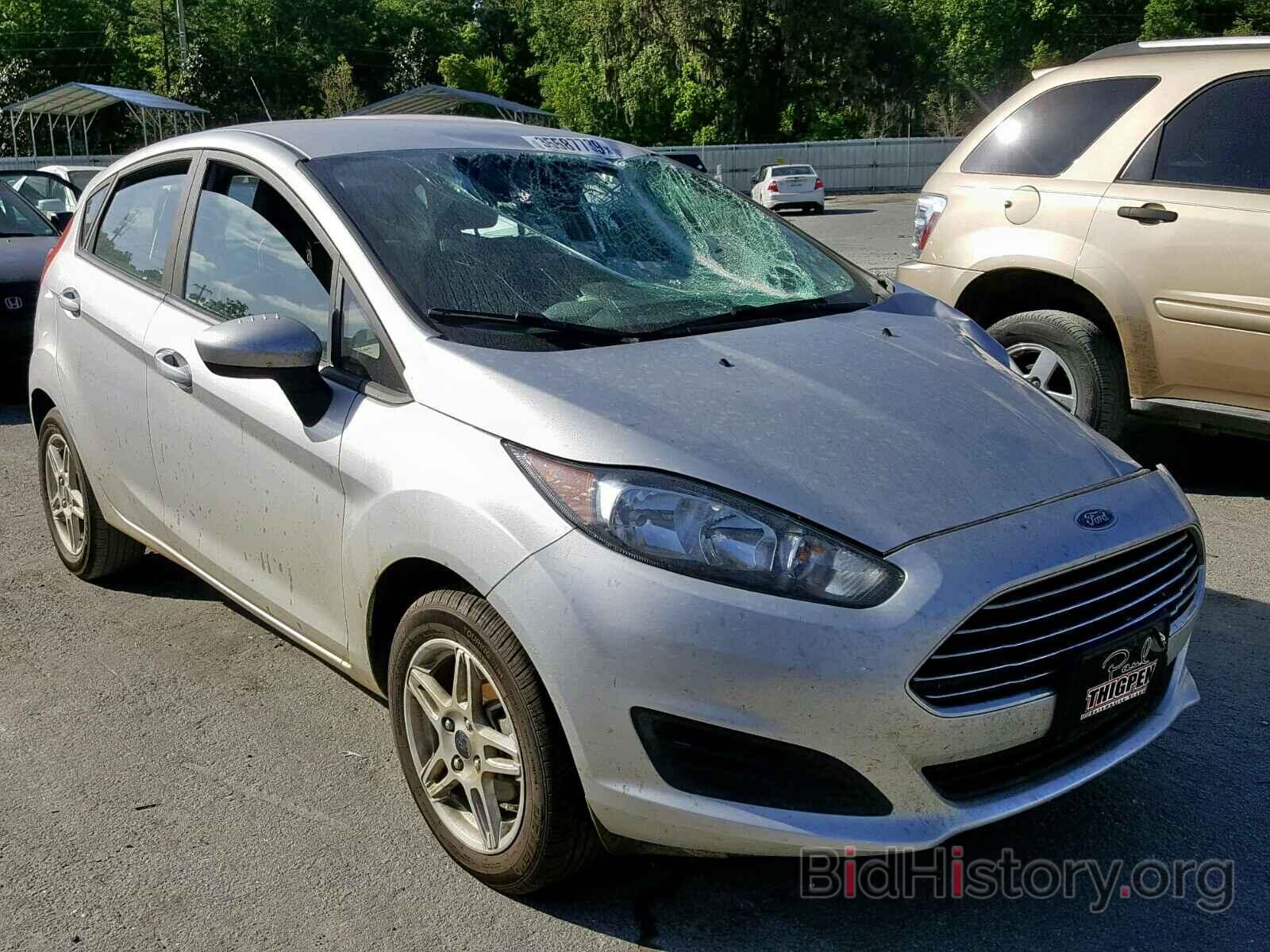 Фотография 3FADP4EJ6JM129712 - FORD FIESTA SE 2018