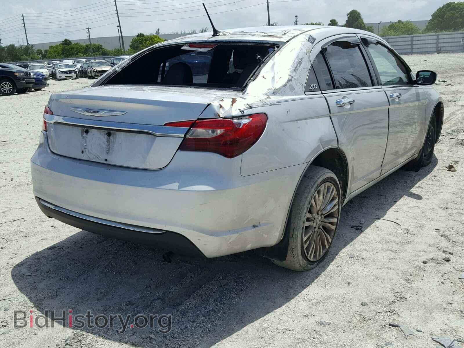 2011 CHRYSLER 200 - VIN: 1C3BC2FB6BN525837 - Фото 4
