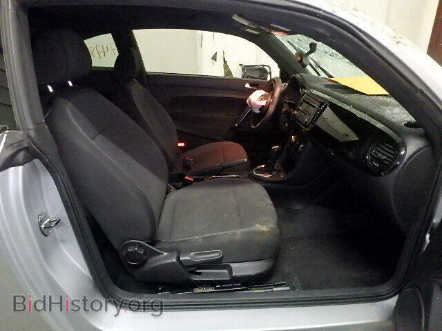 2012 VOLKSWAGEN BEETLE - VIN: 3VWFP7AT2CM637803 - Фото 5