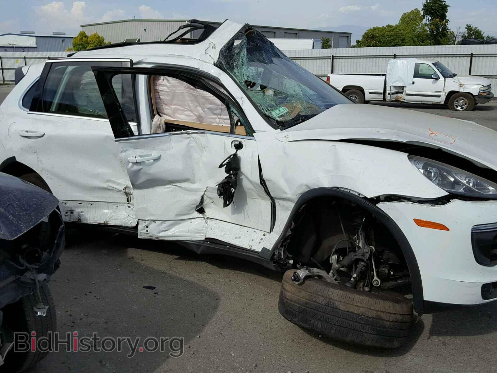 2016 PORSCHE CAYENNE - VIN: WP1AA2A29GLA10448 - Photo 9