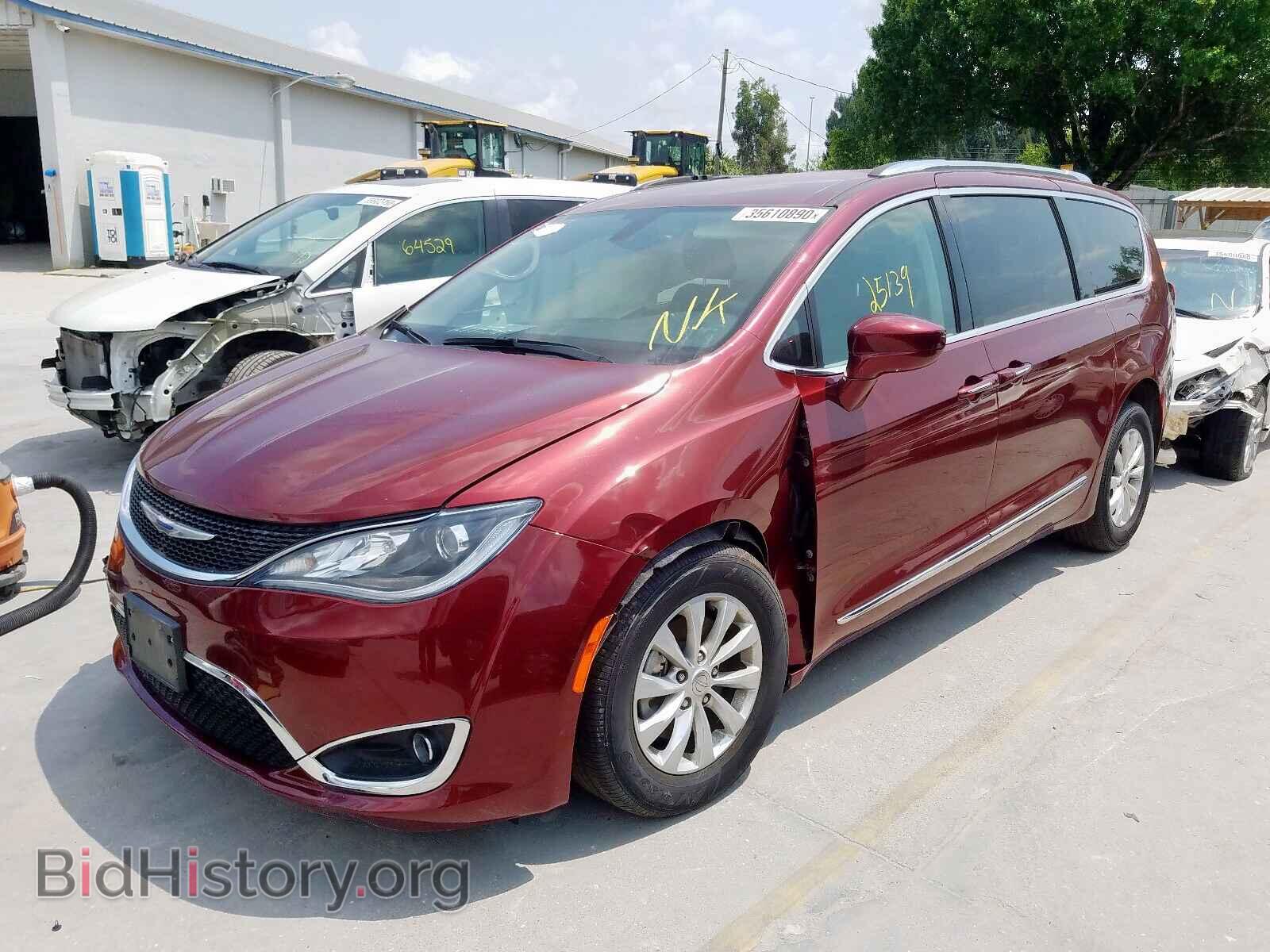 2019 CHRYSLER PACIFICA - VIN: 2C4RC1BG8KR665848 - Фото 2