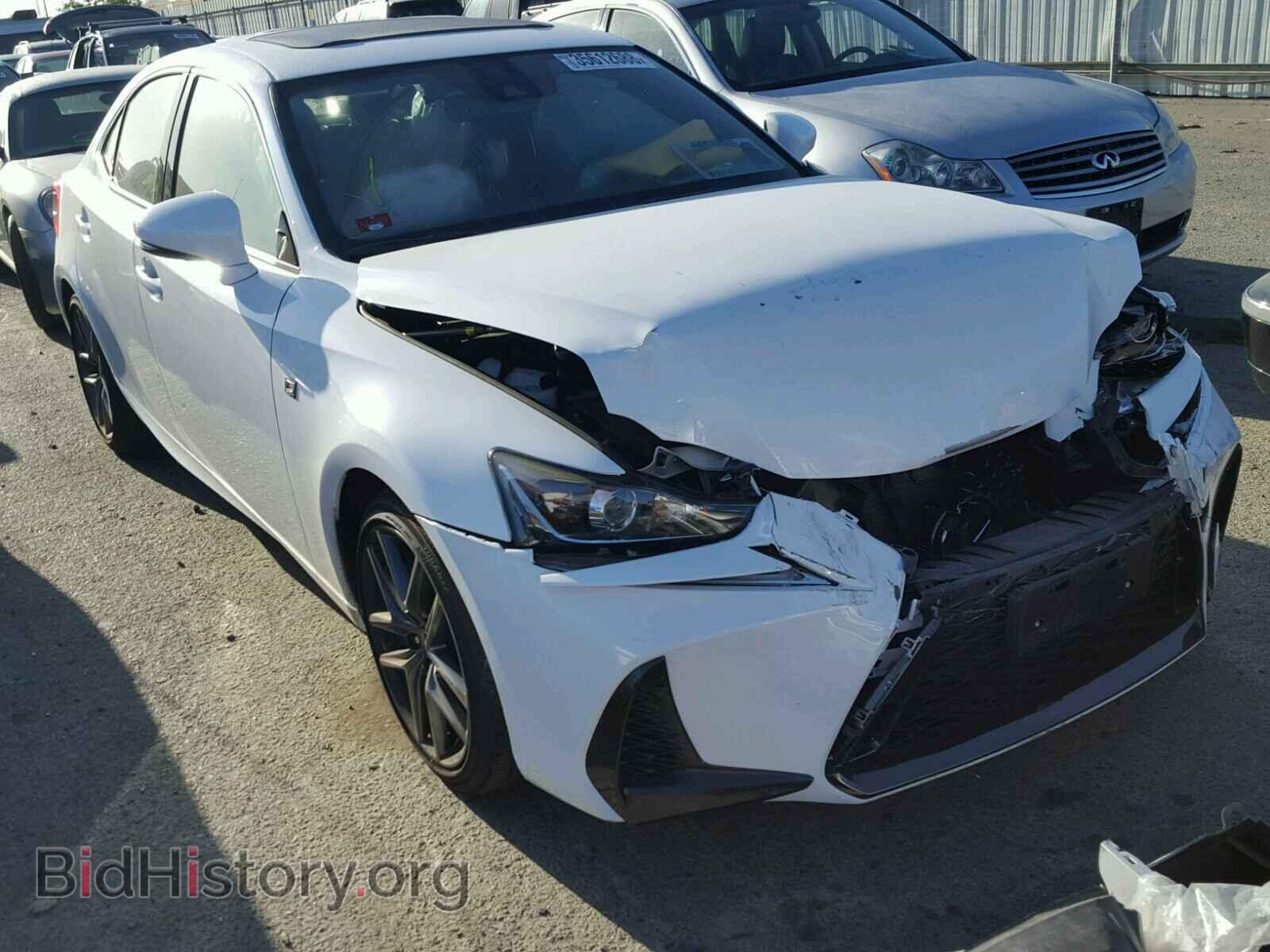 Photo JTHBE1D29H5031322 - LEXUS IS350 2017