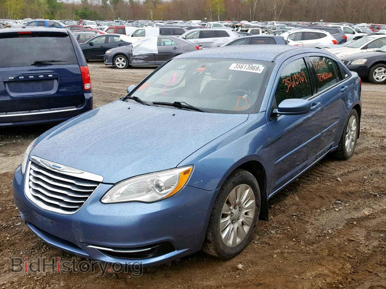 2011 CHRYSLER 200 - VIN: 1C3BC4FB7BN558552 - Фото 2