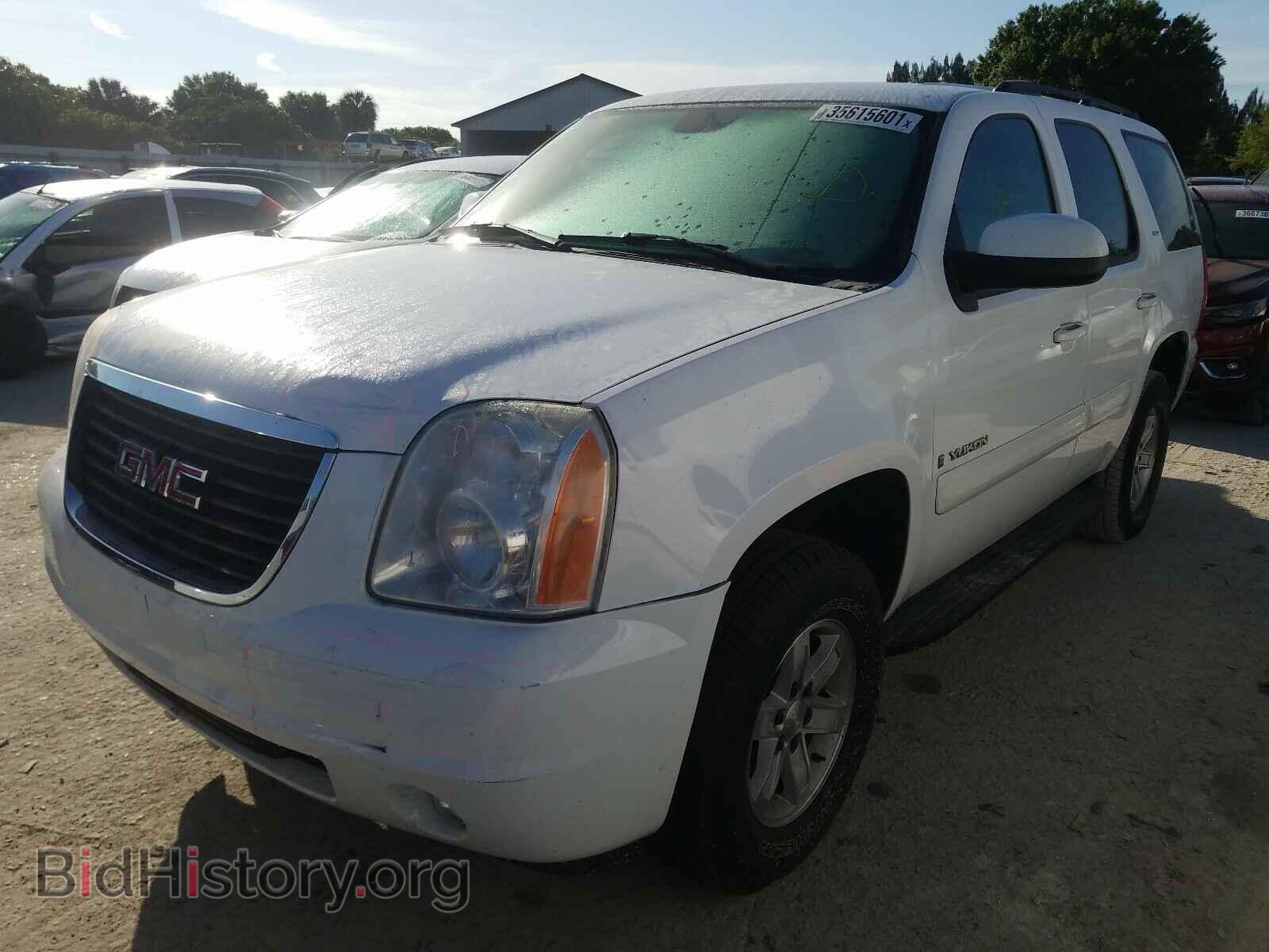 2008 GMC YUKON - VIN: 1GKFC13078R136494 - Фото 2