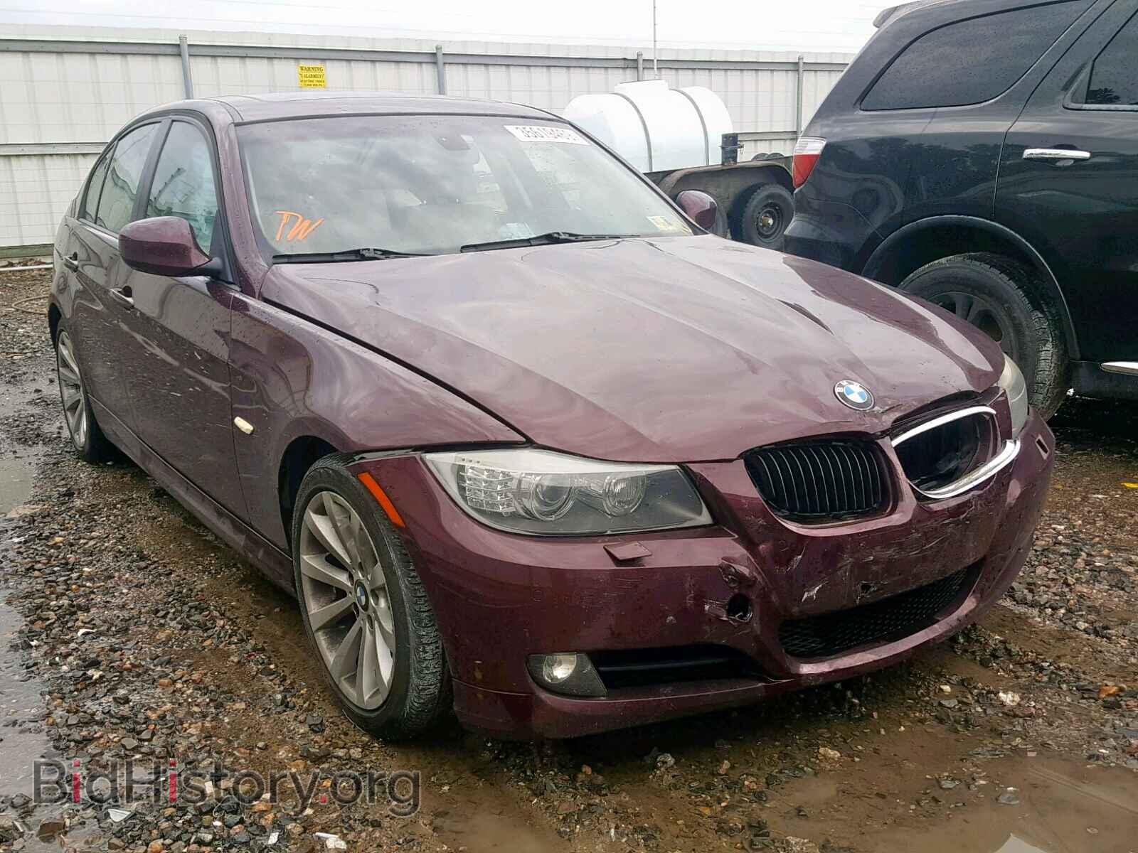 Фотография WBAPH57569NL80562 - BMW 3 SERIES 2009