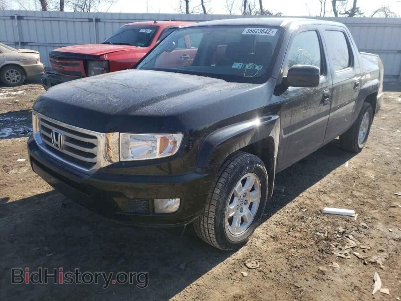 2013 HONDA RIDGELINE - VIN: 5FPYK1F49DB016483 - Фото 2