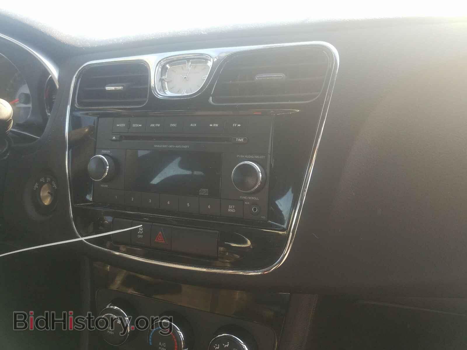 2013 CHRYSLER 200 - VIN: 1C3CCBAB4DN698142 - Фото 9