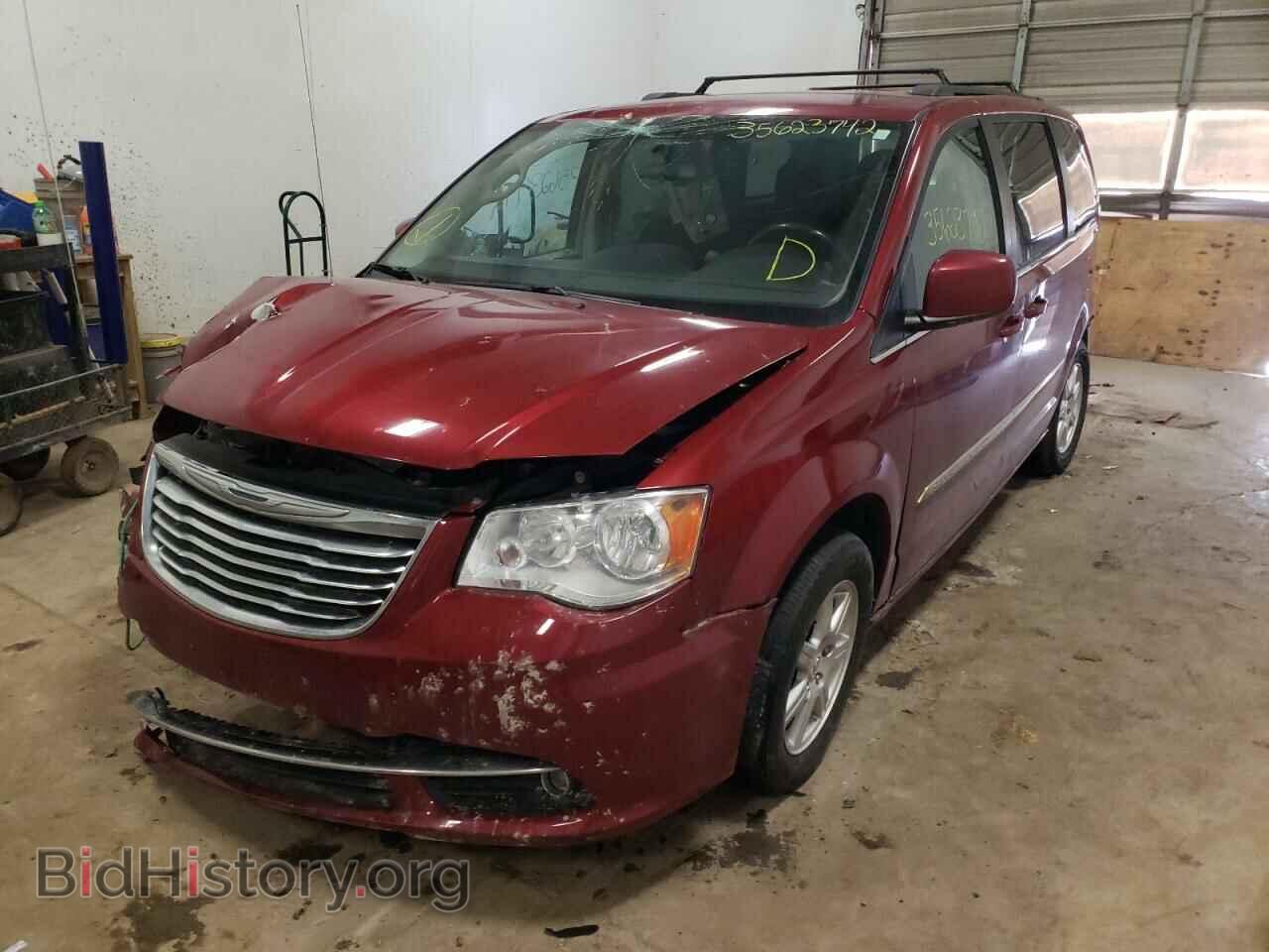 2013 CHRYSLER MINIVAN - VIN: 2C4RC1BG8DR747436 - Фото 2