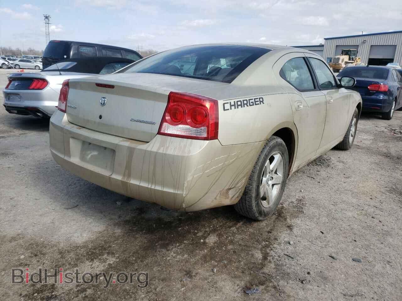 2010 DODGE CHARGER - VIN: 2B3CA4CD9AH175636 - Фото 4