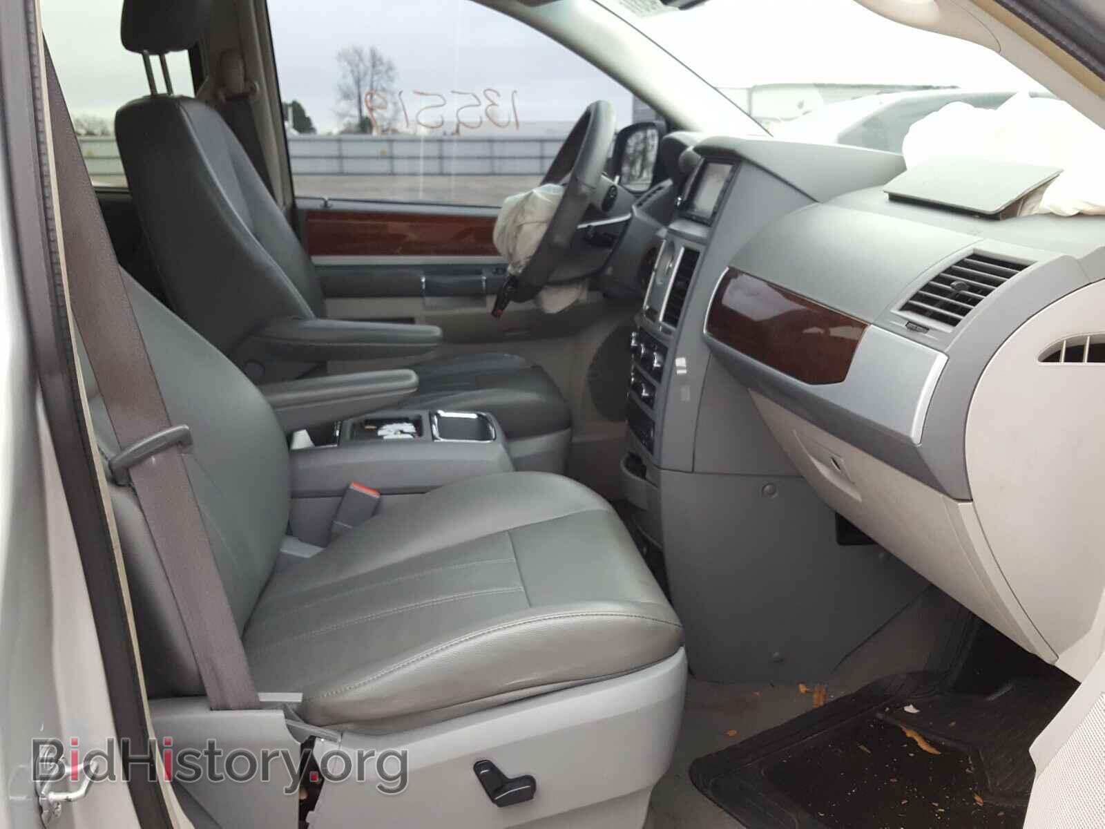 2010 CHRYSLER MINIVAN - VIN: 2A4RR5D1XAR133377 - Фото 5