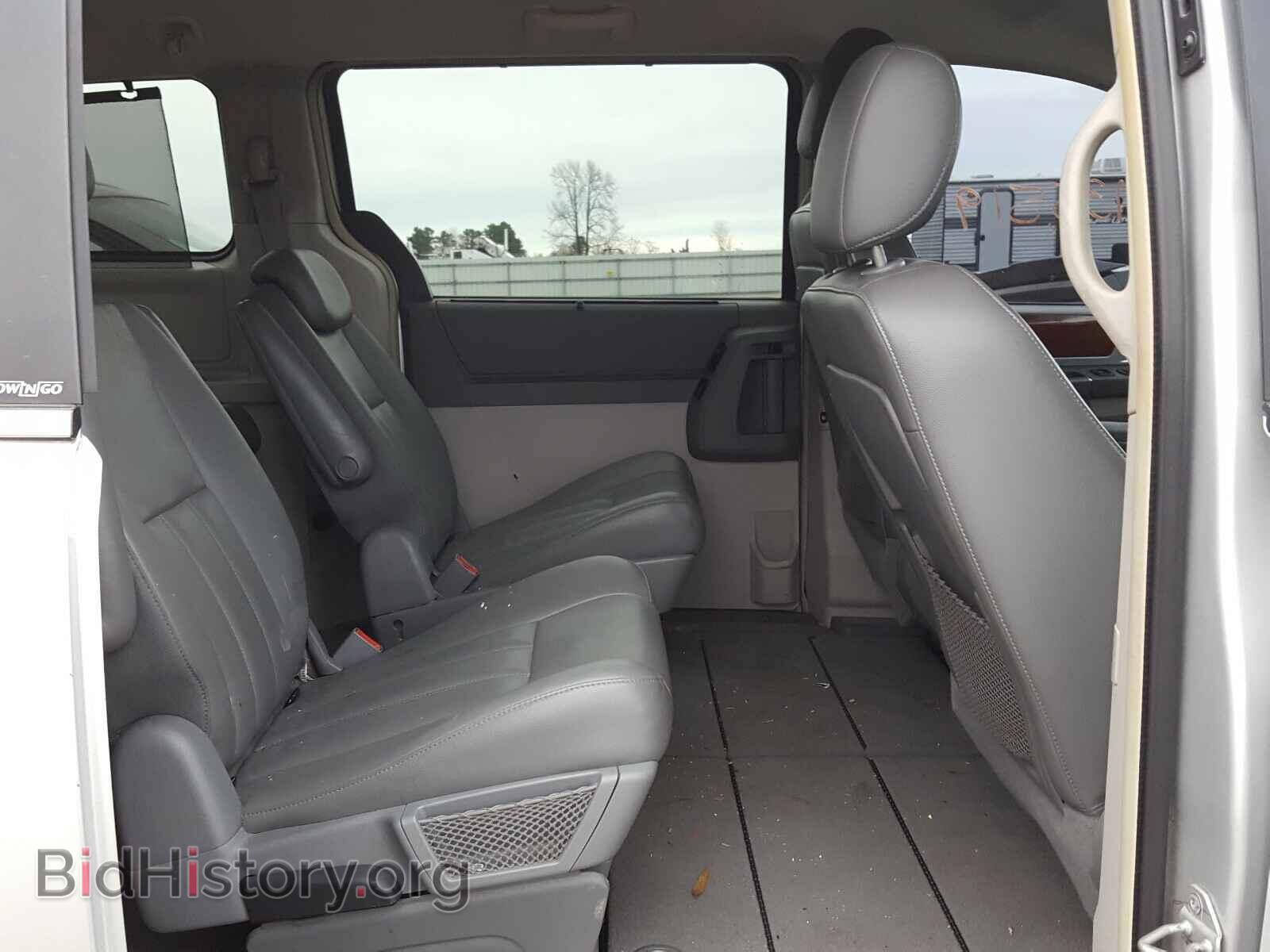 2010 CHRYSLER MINIVAN - VIN: 2A4RR5D1XAR133377 - Фото 6