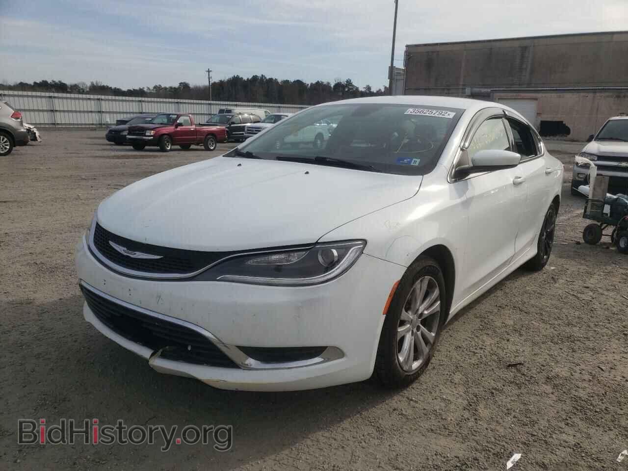 2015 CHRYSLER 200 - VIN: 1C3CCCAB5FN671203 - Фото 2