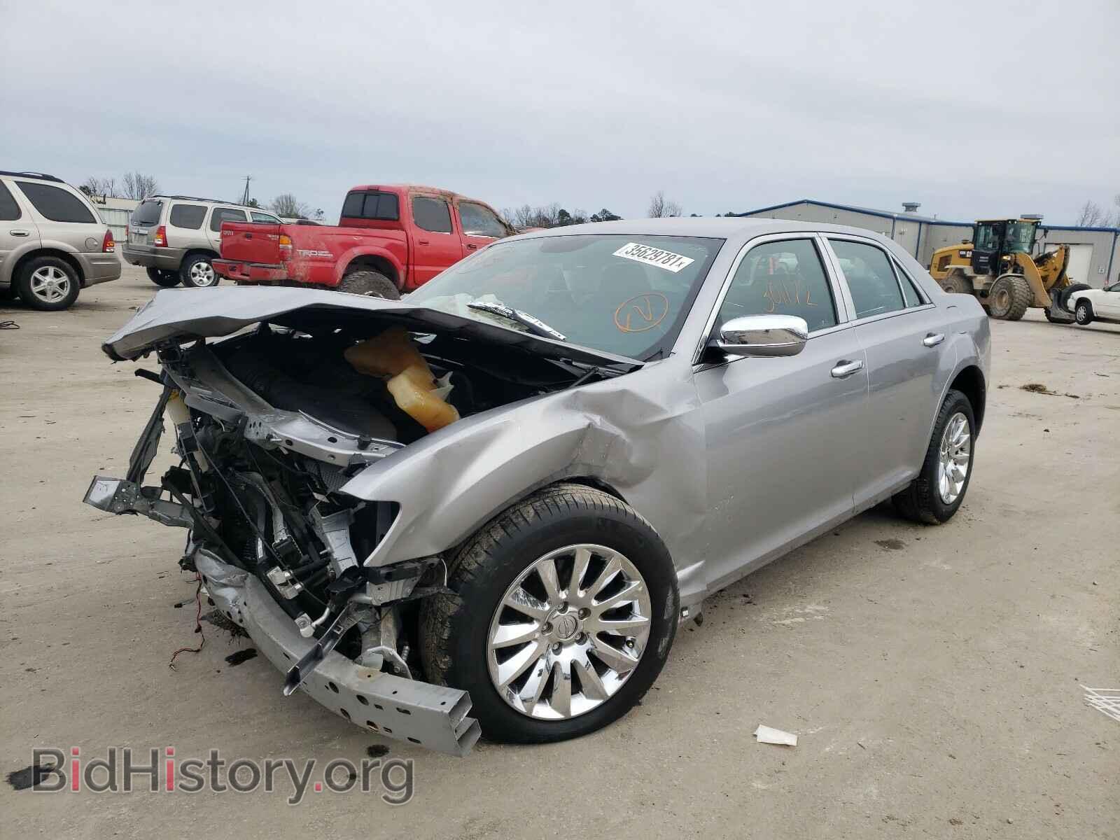 2014 CHRYSLER 300 - VIN: 2C3CCAAG3EH179132 - Фото 2