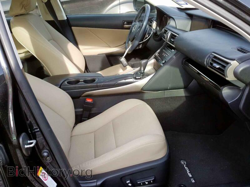 2017 Lexus IS (VIN JTHBA1D2XH5061697) — photo 5 of 10