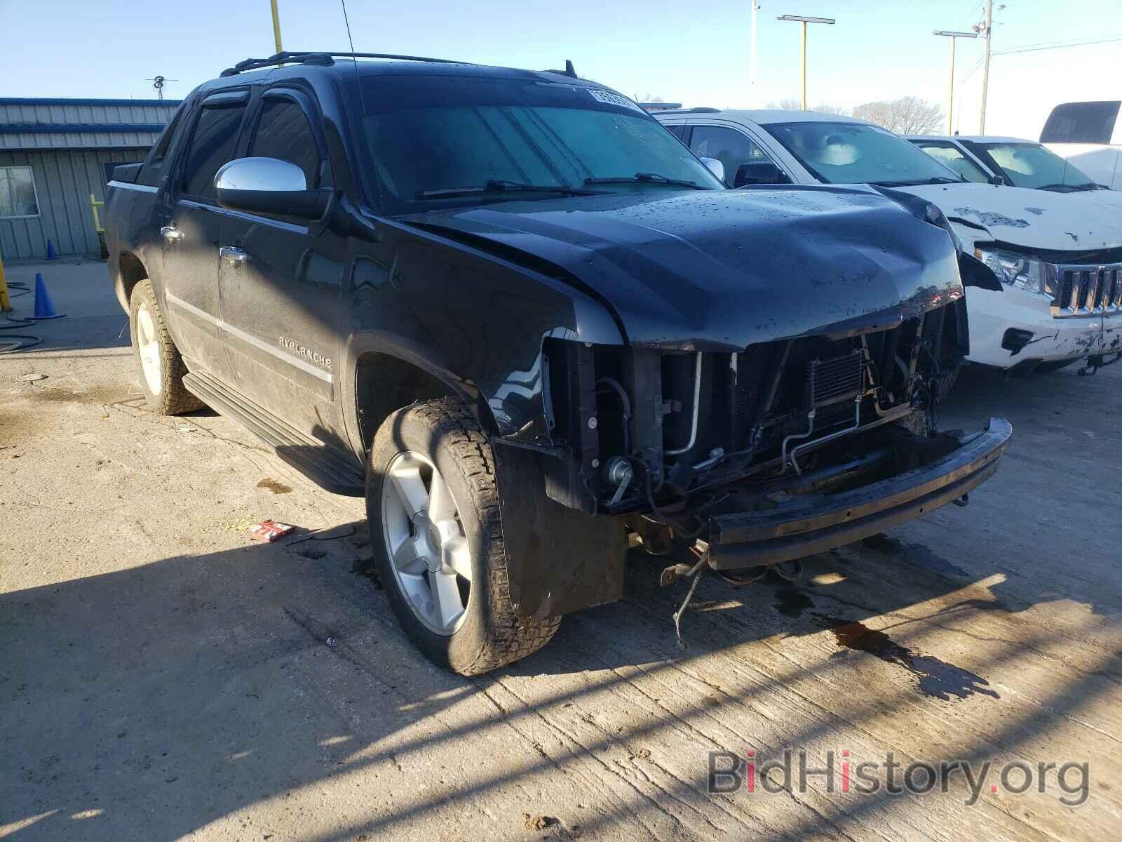 Photo 3GNVKGE07AG148880 - CHEVROLET AVALANCHE 2010