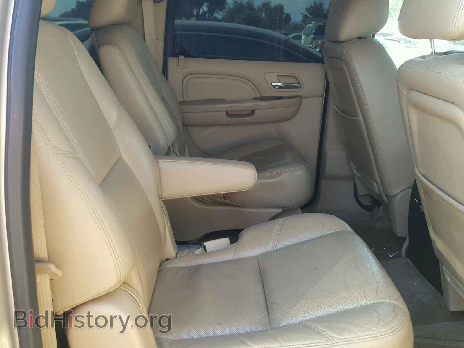 2011 CADILLAC ESCALADE E - VIN: 1GYS4JEF4BR323136 - Фото 6